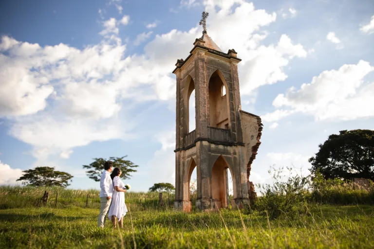 Pré Wedding na Igrejinha em Ruinas em Neves Paulista – Ranielle e Harrison
